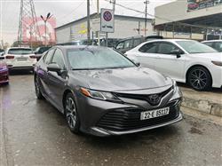 تۆیۆتا کامری